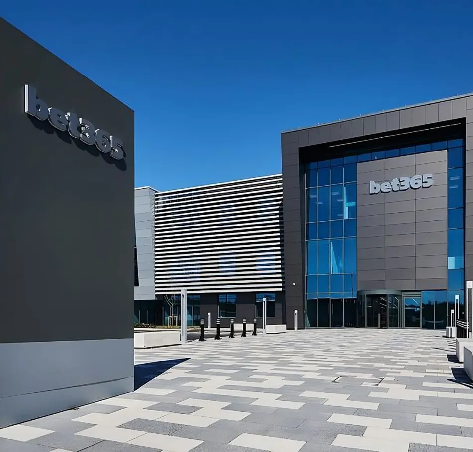 泰森豪掷,亿反欠银行,生活奢华却,世界杯小组赛,2026世界杯,小组赛分析,球队对阵,晋级预测