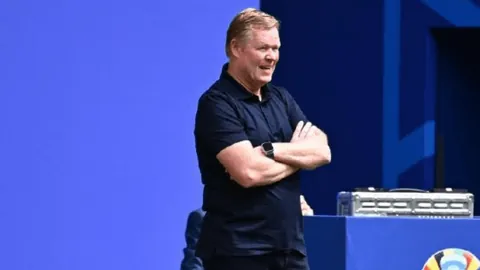 “徐皓阳：申花中场多才多艺，全能战将任君调配！”